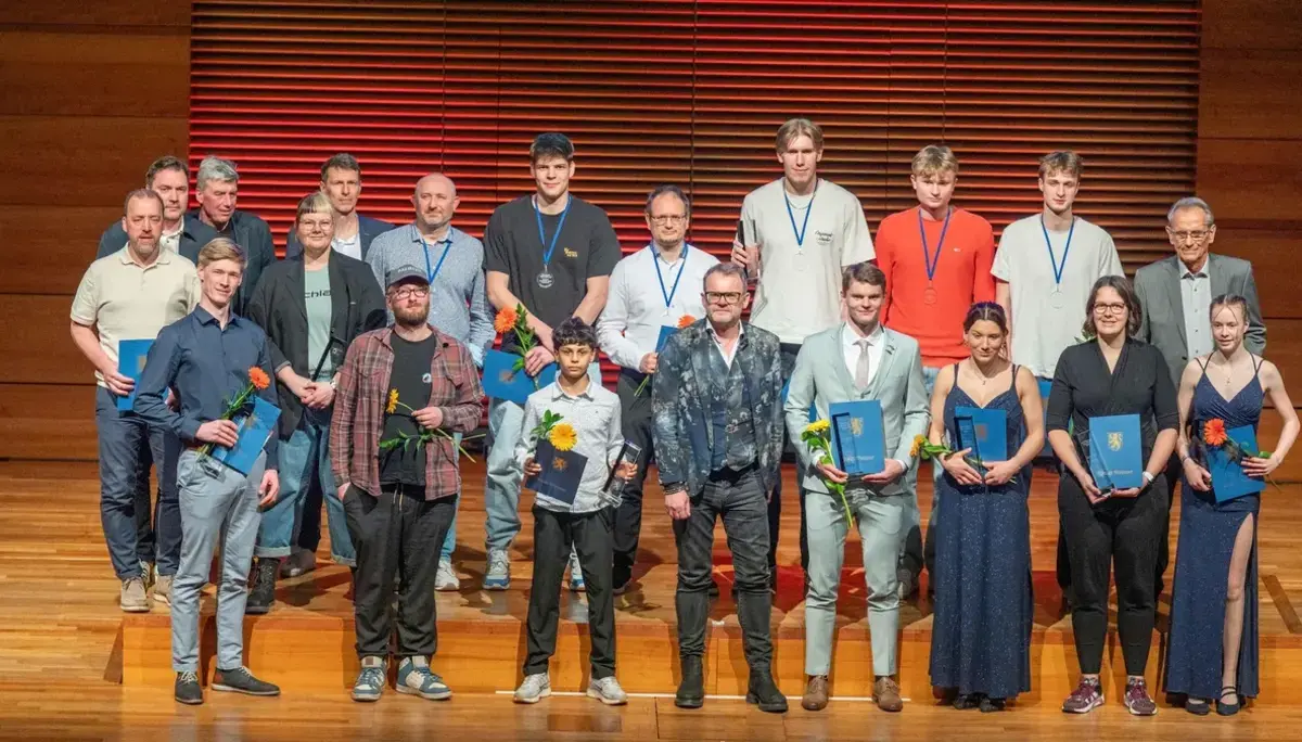 Ehrung aller Ausgezeichneten | © Maik Schuck