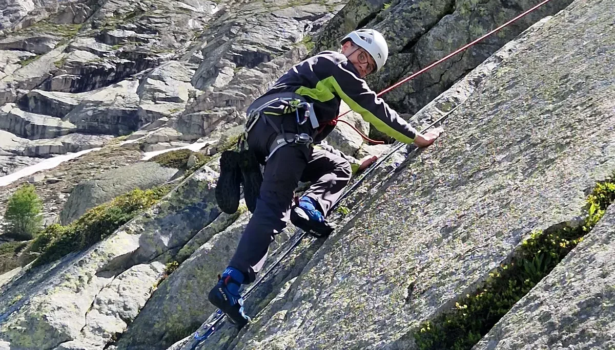 Julien geht steil | © Chris Ulber